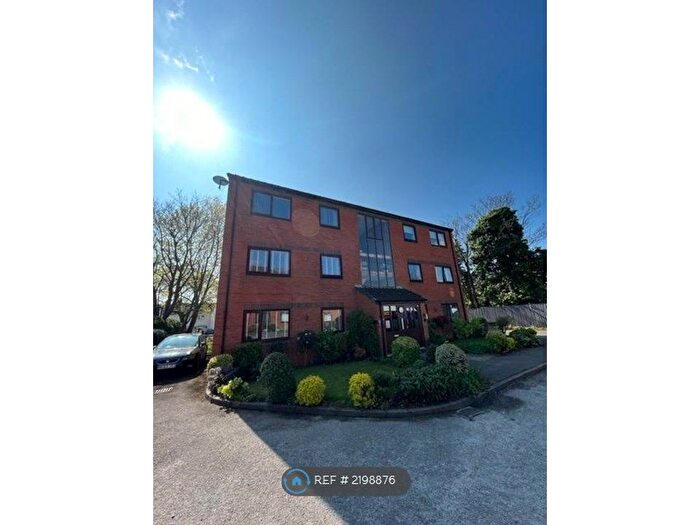2 Bedroom Flat To Rent In Heath Road, Liverpool, L19