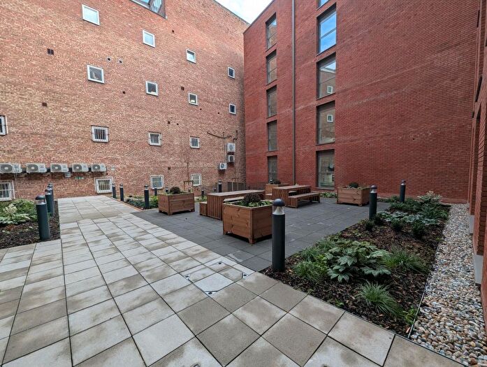 1 Bedroom Flat To Rent In Upper Gough Street, Birmingham, B1