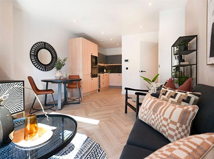 1 Bedroom Flat For Sale In Bankside, Colliers Yard, Manchester, Greater Manchester, M3
