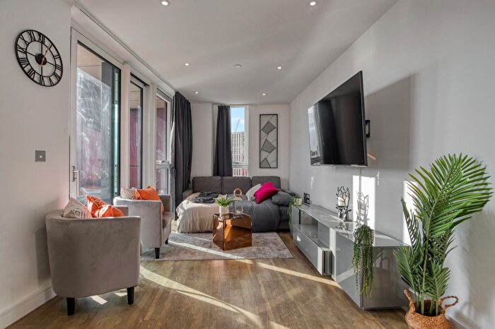 2 Bedroom Flat For Sale In Pinto Tower, London, London, London, SW8