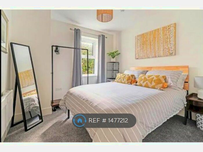 1 Bedroom Flat To Rent In Frant Road, Tunbridge Wells, TN2