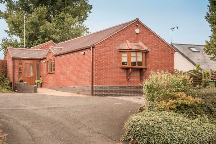 2 Bedroom Detached Bungalow For Sale In Hartle Lane, Belbroughton, Stourbridge, DY9