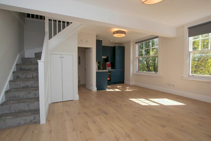 1 Bedroom Flat To Rent In Station Road, London, N21