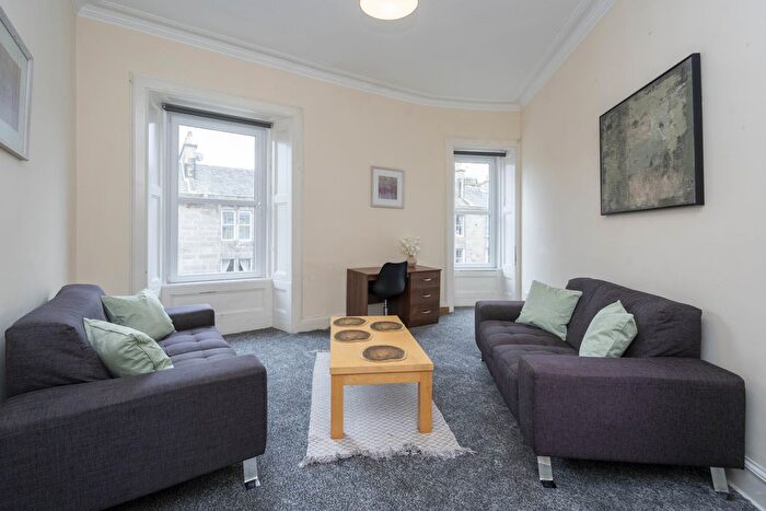 4 Bedroom Flat To Rent In Grindlay Street, Edinburgh, EH3