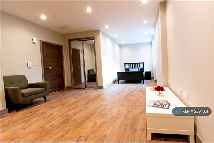 1 Bedroom Flat To Rent In Week Street, Maidstone, ME14