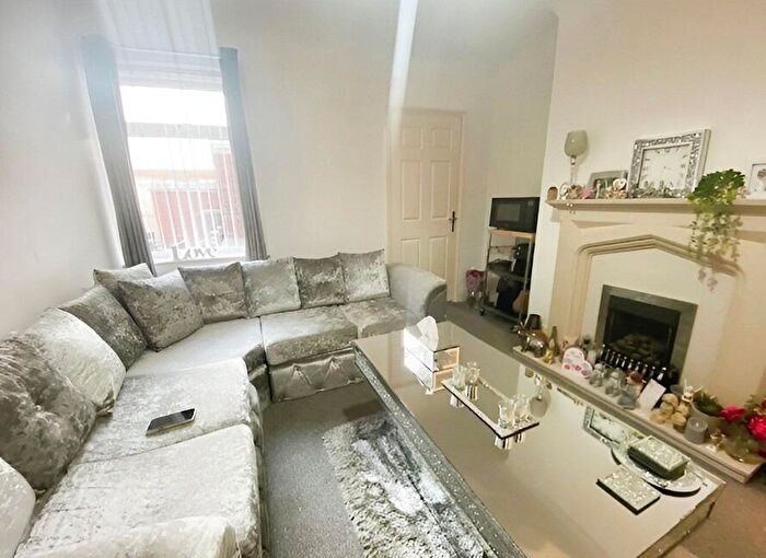 2 Bedroom Flat For Sale In Taylor Street, South Shields, NE33