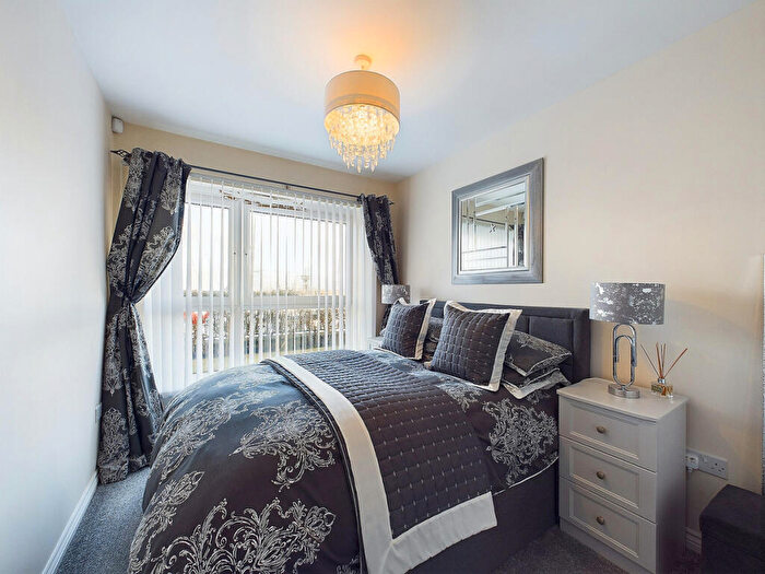 2 Bedroom Flat For Sale In Dockers Gardens, Ardrossan, KA22