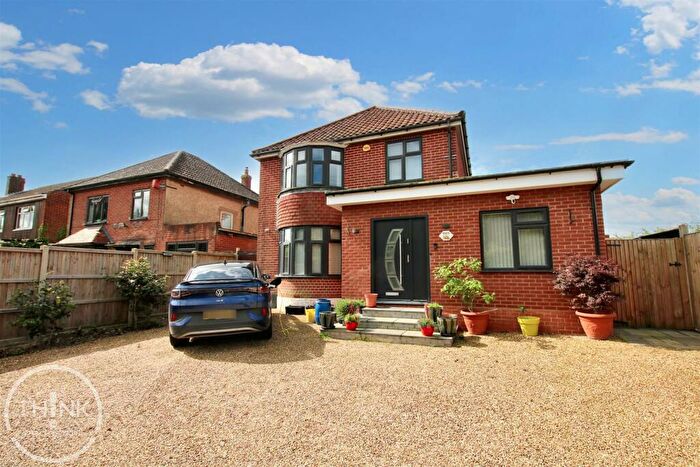 4 Bedroom Detached House For Sale In Dereham Road, Norwich, NR5