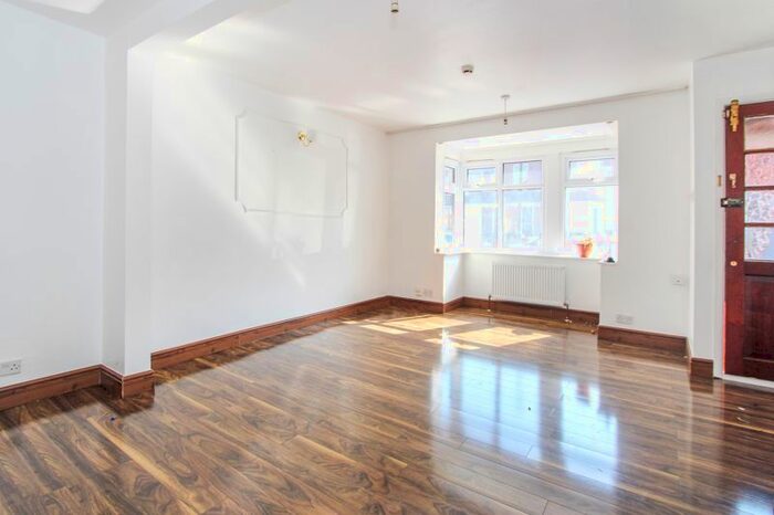 3 Bedroom Property To Rent In Felixstowe Road, London, N9