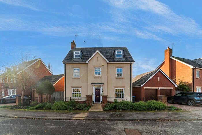 5 Bedroom Detached House For Sale In The Hall Close, Rugby, Dunchurch, CV22