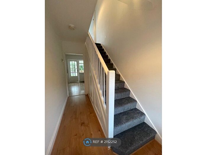 3 Bedroom Terraced House To Rent In Bournebridge Close, Hutton, Brentwood, CM13