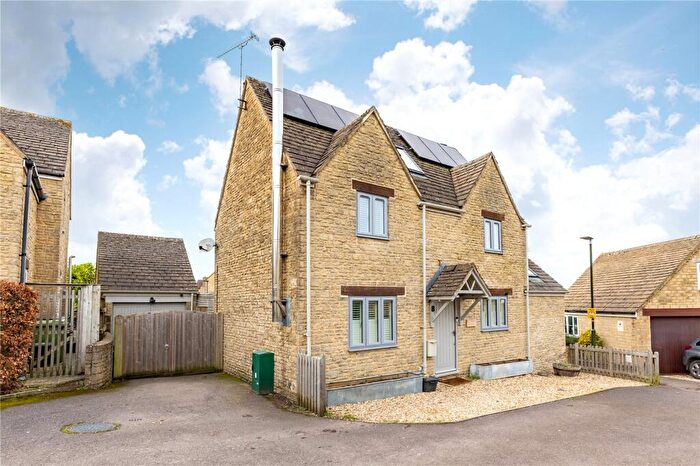 3 Bedroom Detached House For Sale In The Oaks, Kemble, Cirencester, Gloucestershire, GL7