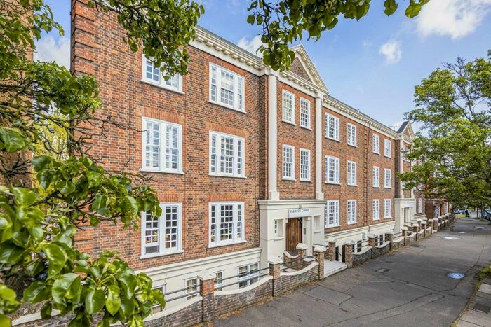 2 Bedroom Flat To Rent In Paradise Road, Richmond, TW9