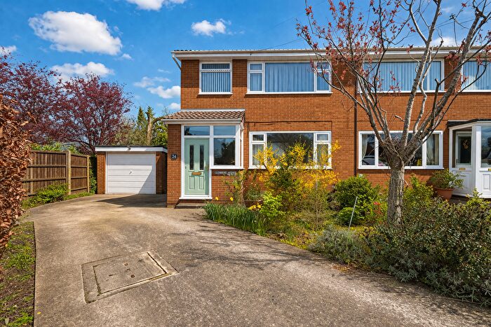 3 Bedroom Semi-Detached House For Sale In Compley Green, Poulton-Le-Fylde, FY6