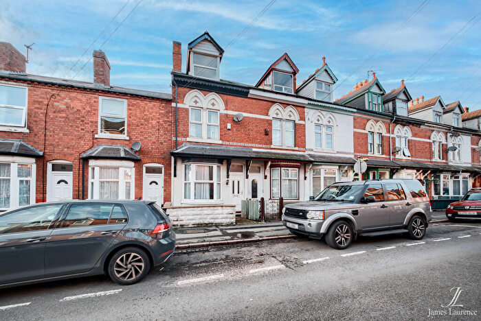 3 Bedroom Terraced House For Sale In Poplar Road, Bearwood, Birmingham, B66