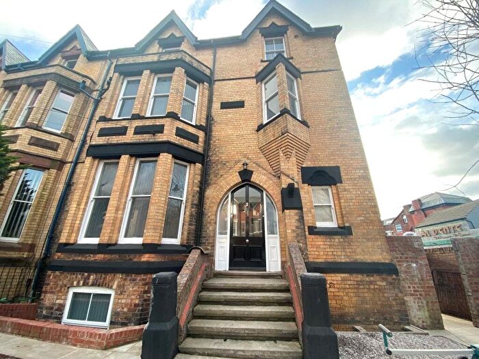 2 Bedroom Flat For Sale In Hargreaves Road, Liverpool, Merseyside, L17