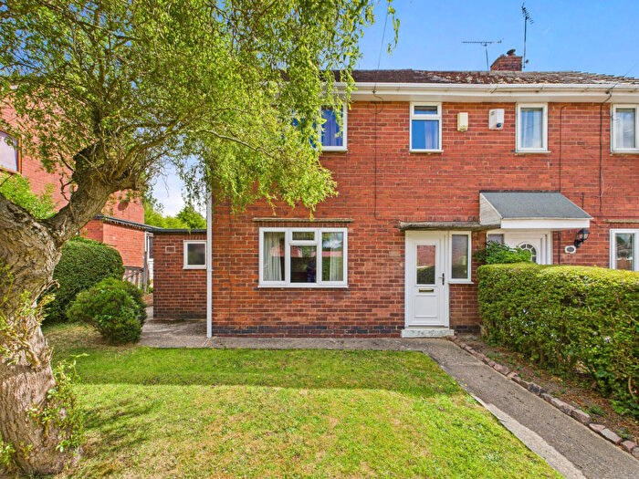 2 Bedroom Semi-Detached House For Sale In Brook Street, Chesterfield, S45