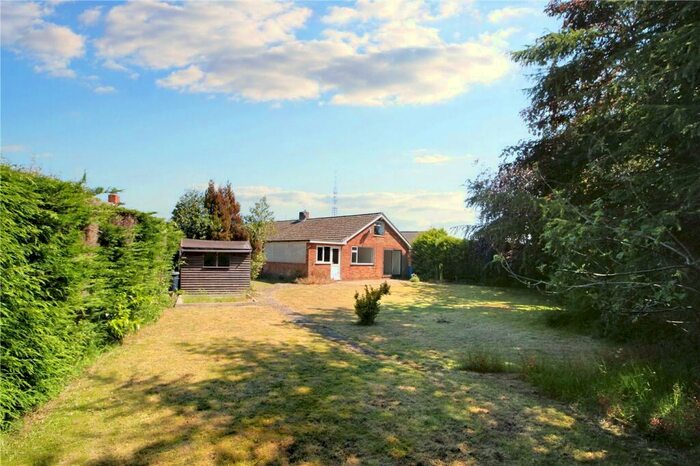 3 Bedroom Bungalow To Rent In Carol Close, Stoke Holy Cross, Norwich, Norfolk, NR14