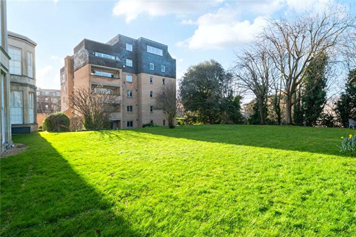 2 Bedroom Apartment For Sale In Victoria Court, Durdham Park, Redland, Bristol, BS6