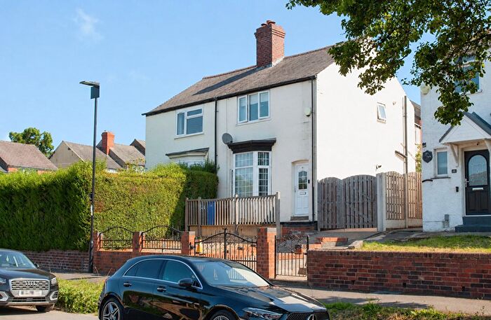 2 Bedroom Semi-Detached House For Sale In Perigree Road, Sheffield, S8