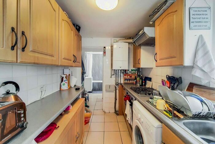 3 Bedroom Terraced House To Rent In Hereward Road, Tooting, London, SW17