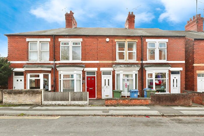 2 Bedroom Terraced House For Sale In Clarence Road, Worksop, S80