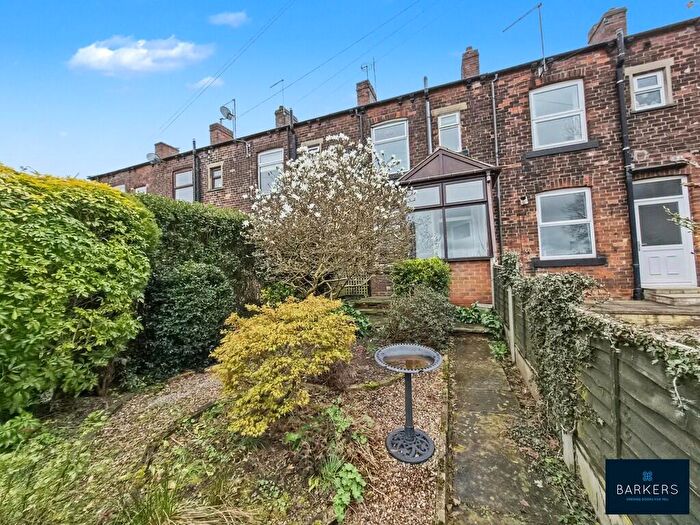 2 Bedroom Terraced House For Sale In Ashgrove, Moorside, Cleckheaton, BD19