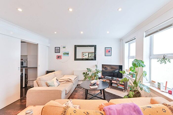 4 Bedroom Terraced House For Sale In Somerleyton Road, Brixton, London, SW9