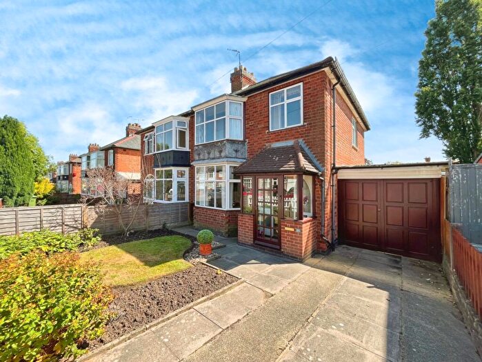 3 Bedroom Semi Detached House For Sale In Turnbull Drive, Leicester, Leicestershire, LE3