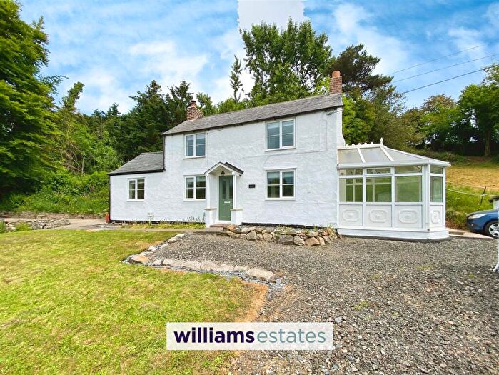 2 Bedroom Detached House For Sale In The Nant, Pentre Halkyn, CH8