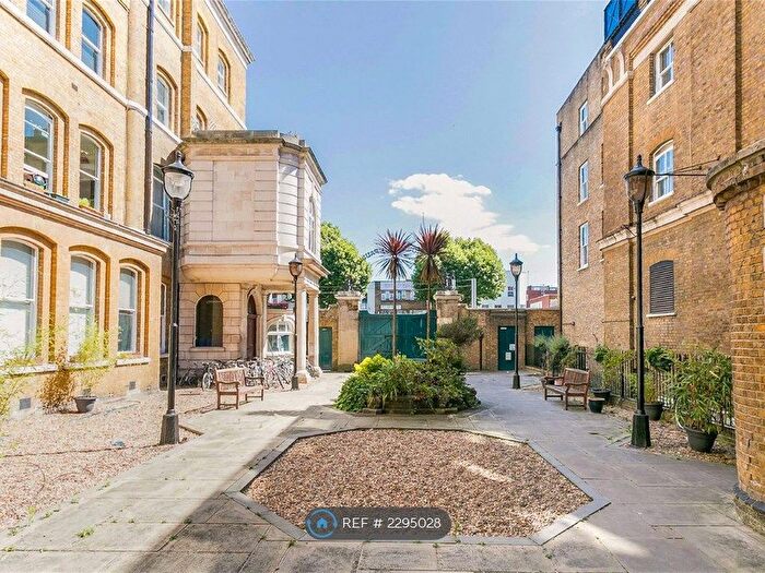 2 Bedroom Flat To Rent In Whitechapel Road, London, E1