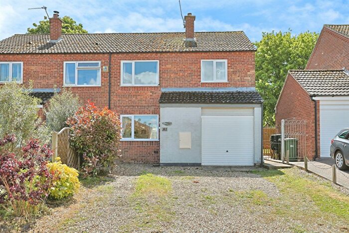3 Bedroom Semi-Detached House For Sale In Lovell Gardens, Watton, Thetford, IP25