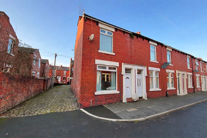 2 Bedroom Terraced House For Sale In Tomlinson Road, Ashton, PR2