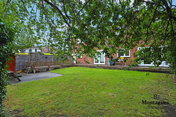2 Bedroom Apartment For Sale In Thornhill, North Weald, CM16