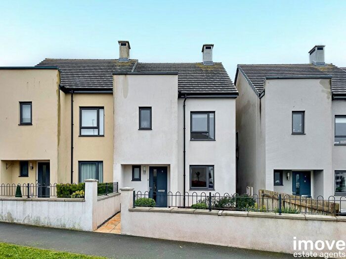 3 Bedroom Semi-Detached House To Rent In Great Tree View, Paignton, TQ4