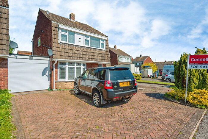 3 Bedroom Detached House For Sale In Linford Close, Rugeley, WS15