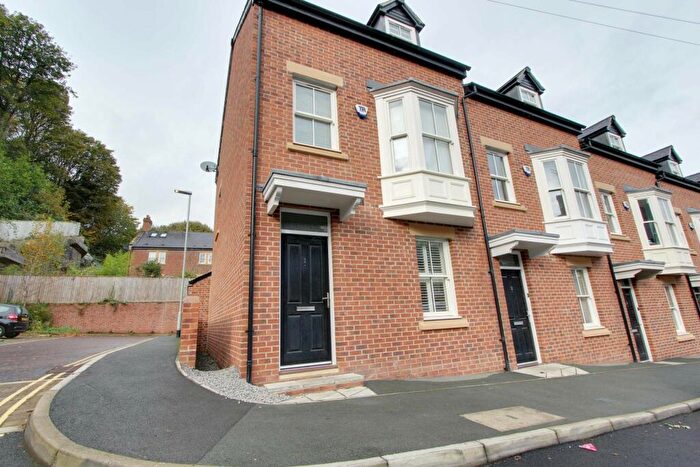 6 Bedroom House To Rent In Juniper Way (L), DH1