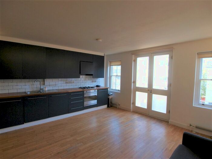 1 Bedroom Flat To Rent In Cowper Street, Old Street, EC2A