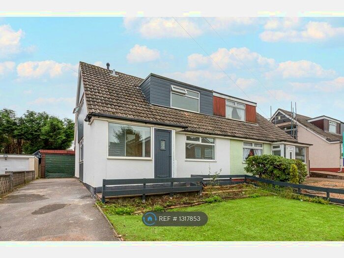 2 Bedroom Semi-Detached House To Rent In Roils Head Road, Halifax HX2