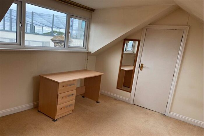 2 Bedroom Flat To Rent In Bedroom Flat In Bournemouth, BH1