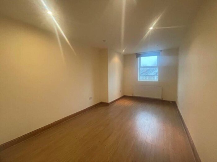 1 Bedroom Flat To Rent In High Road, Leyton, E10