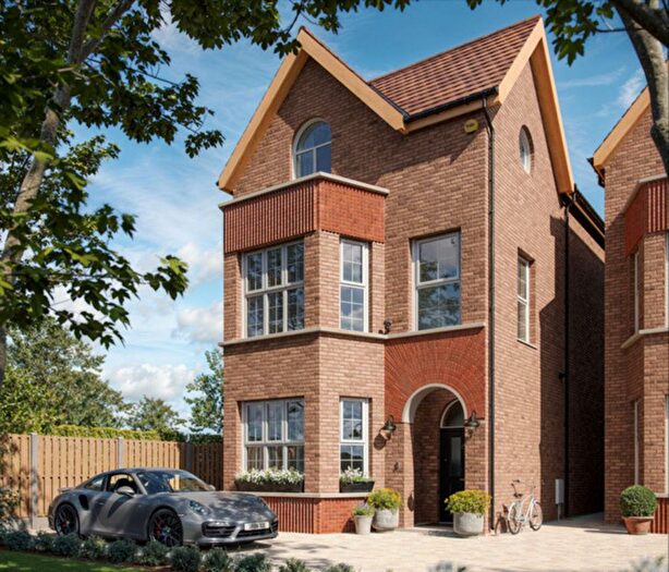 5 Bedroom Detached House For Sale In Leopold Road, London, W5