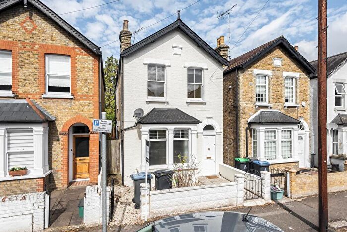 3 Bedroom Detached House To Rent In Cobham Road, Kingston Upon Thames, KT1