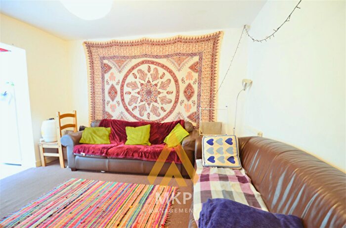 5 Bedroom Semi Detached House To Rent In Lodgehill Road Selly Oak, B29