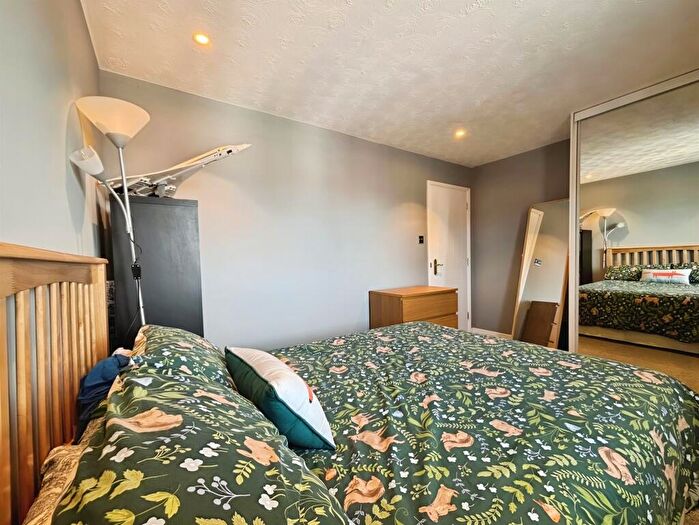 1 Bedroom Flat For Sale In Hulton Close, Southampton, SO19