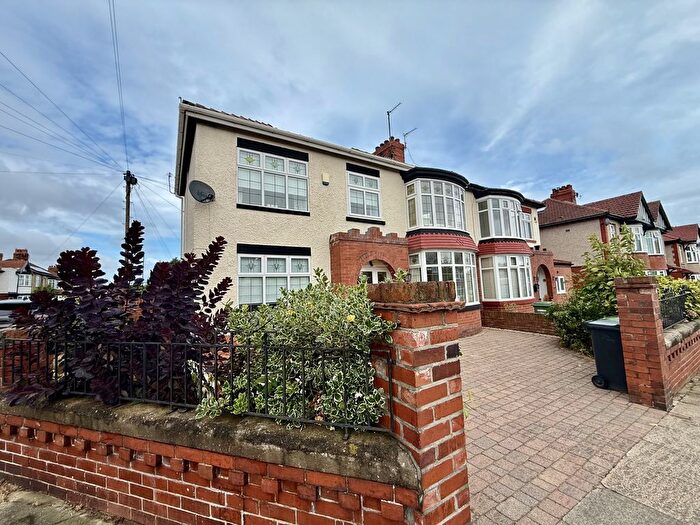 4 Bedroom Semi Detached House For Sale In Park Road, Hartlepool, TS26