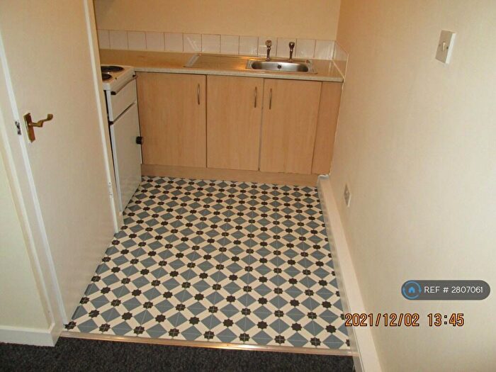 Studio To Rent In Afton Road, Stevenston, KA20