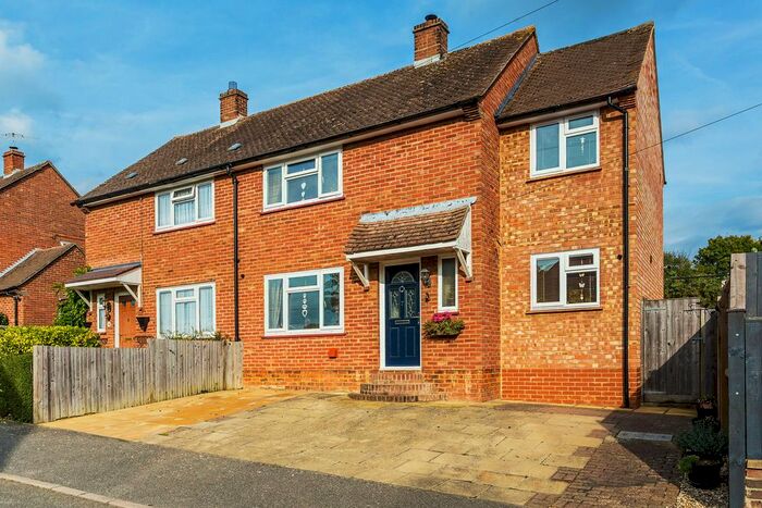 3 Bedroom Semi-Detached House For Sale In Hillcrest, Edenbridge, TN8