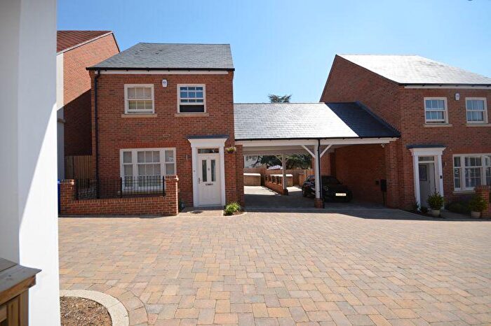 3 Bedroom Detached House To Rent In Wilton Park, Beaconsfield, HP9