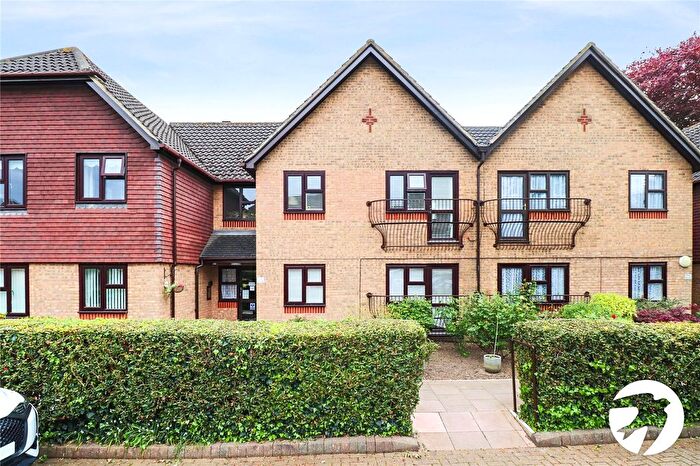 2 Bedroom Flat For Sale In Erith Road, Belvedere, DA17